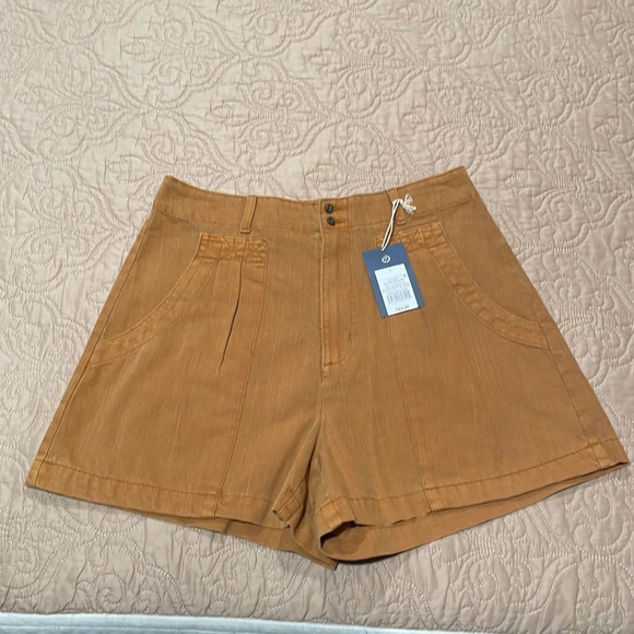 Cute Shorts - Picture 1 of 10